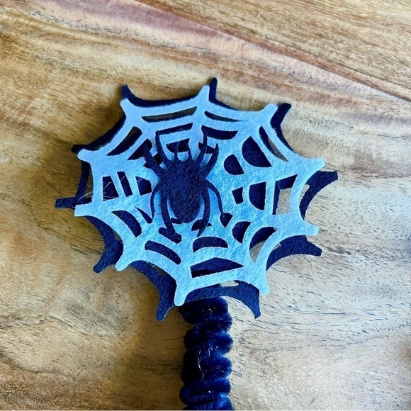 Spider & Spider Web Headband 🕸 🕷 Set of 3 - Picture 10 of 16